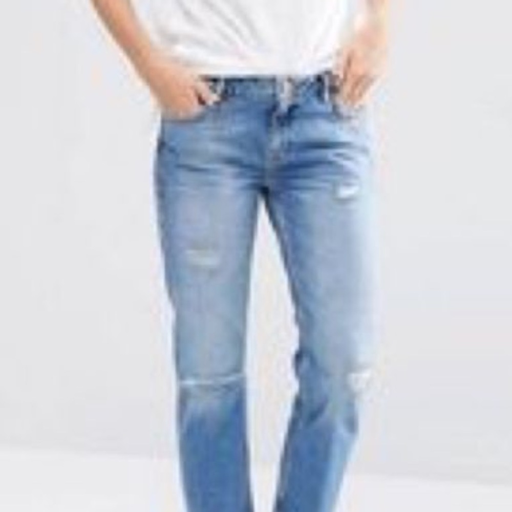 Lucky 🍀 Brand Billy youth straight distressed 👖